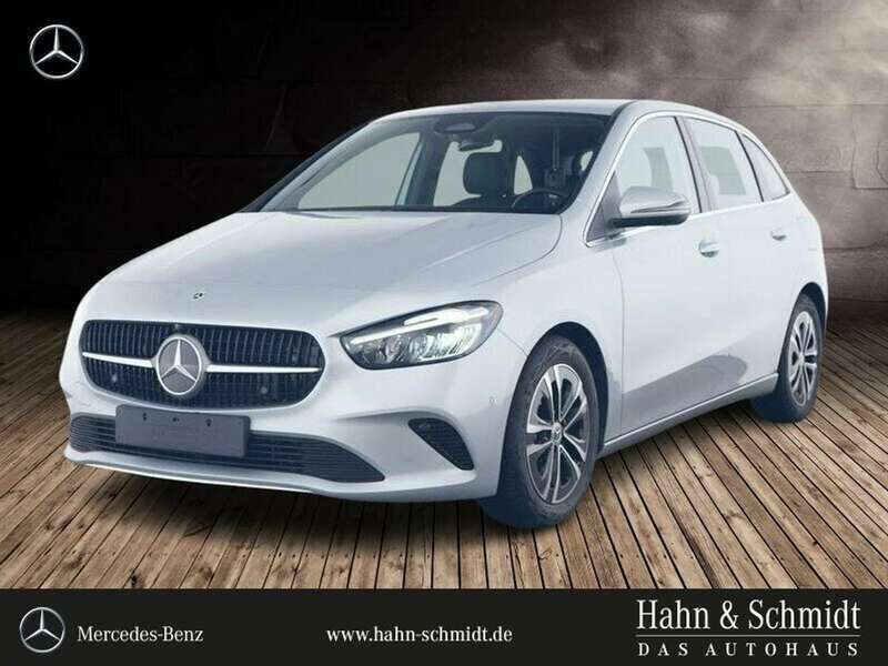 Silber Gebraucht 2024 Mercedes B180 Progressive Van / Kleinbus | 33.490 € (Fairer Preis) - Bild 1/4