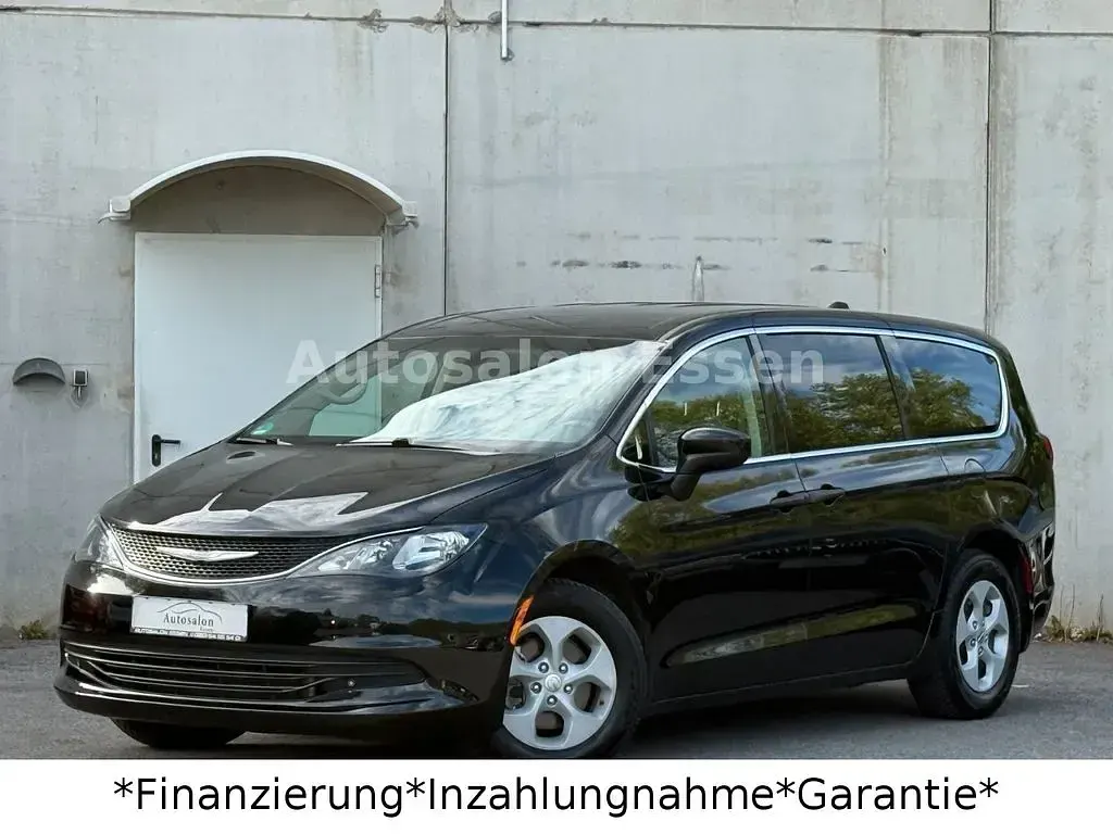 Gebraucht Chrysler Pacifica 291 PS (214 kW) 2022 Schwarz Van