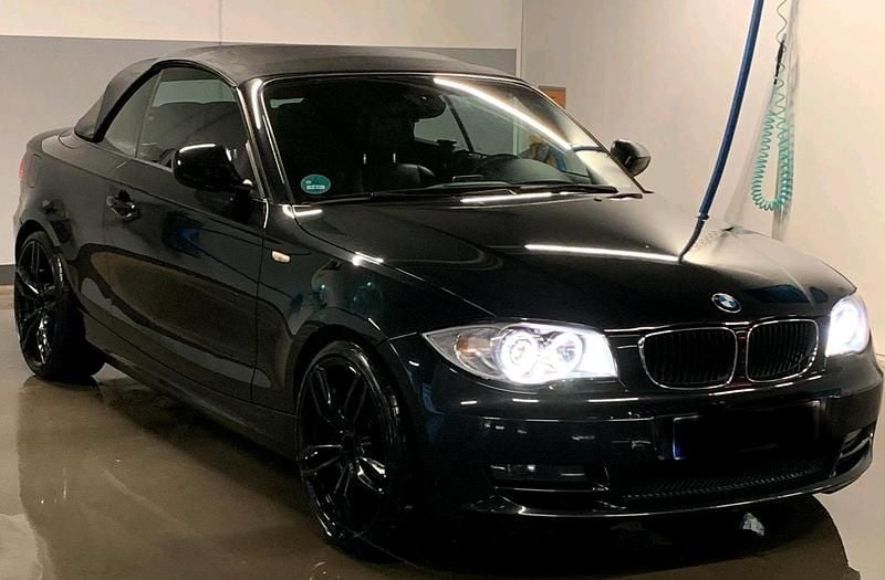 Gebraucht BMW 118 Cabriolet 143 PS (105 kW) 2009 Schwarz Cabrio
