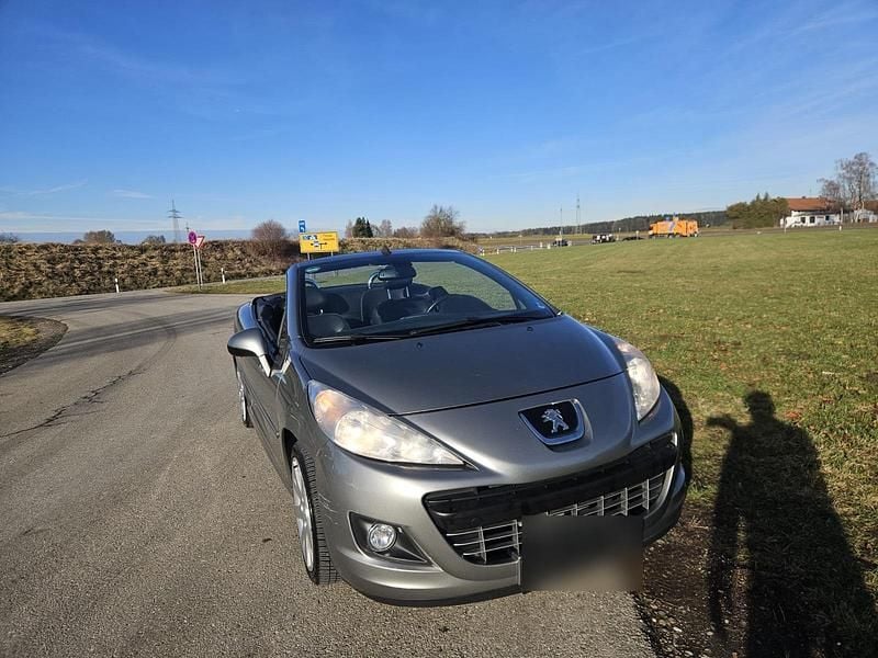 Gebraucht Peugeot 207 CC 120 PS (88 kW) 2013 Silber Cabrio