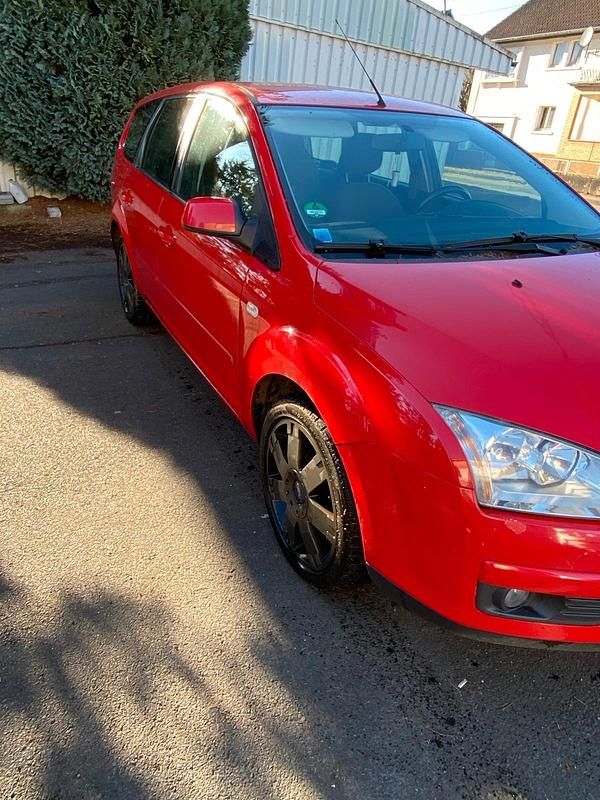 Gebraucht Ford Focus 2007 Rot Kombi