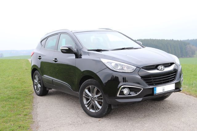 Gebraucht Hyundai Tucson 135 PS (99 kW) 2014 Schwarz metallic SUV