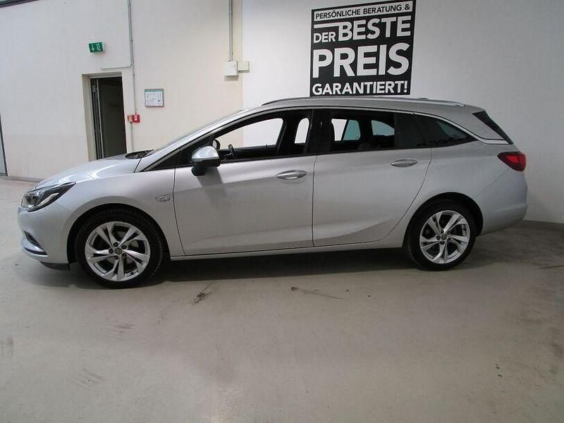 Gebraucht Opel Astra 125 PS (91 kW) 2017 Kult gelb Limousine
