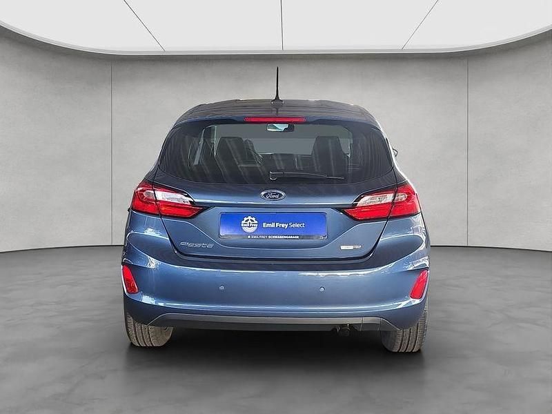 Gebraucht Ford Fiesta Titanium 125 PS (91 kW) 2022 Chromablau metallic Limousine