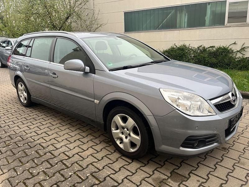 Gebraucht Opel Vectra Edition 155 PS (114 kW) 2007 Silber Limousine