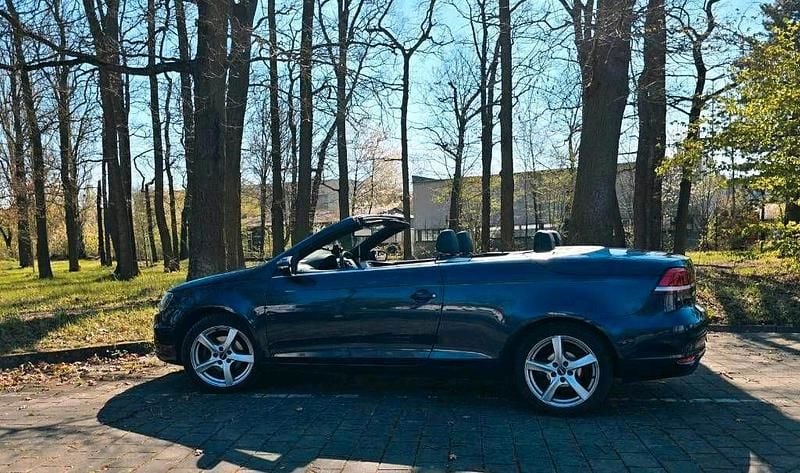 Second-hand VW Eos 122 CP (89 kW) 2014 Albastru Cabrio
