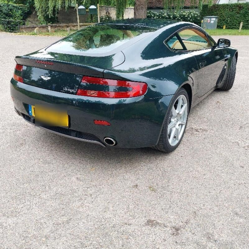 Grün Gebraucht 2009 Aston Martin V8 Vantage Coupé | 59.950 € - Bild 1/4