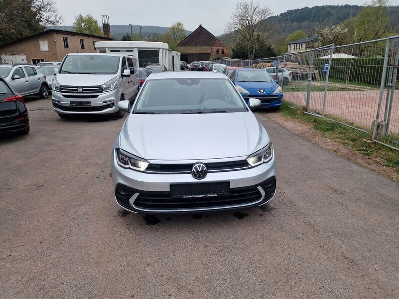 Gebraucht VW Polo Life 90 PS (66 kW) 2022 Silber Limousine