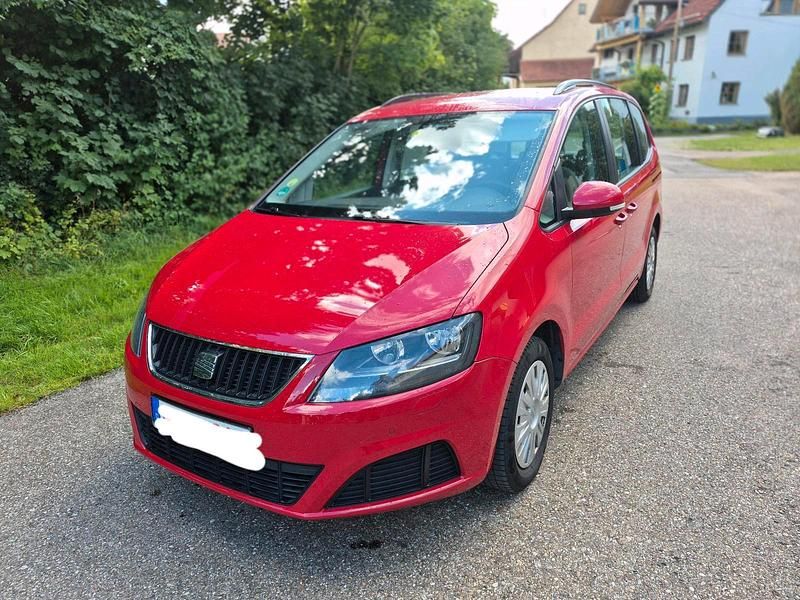 Rot Gebraucht 2012 Seat Alhambra Van / Kleinbus | 5.950 € (Fairer Preis) - Bild 1/4
