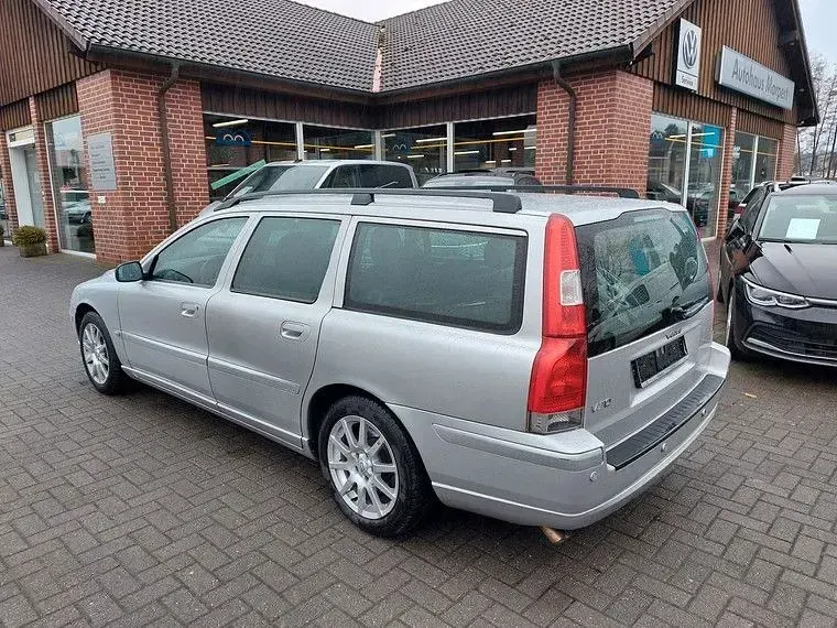 Gebraucht Volvo V70 Momentum 163 PS (119 kW) 2006 Silber Kombi