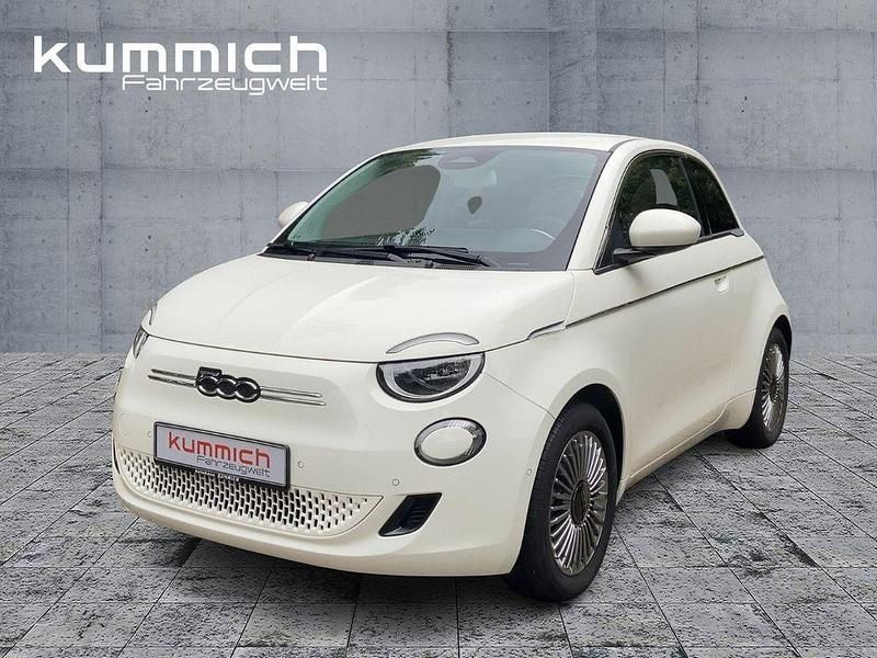 Weiß Gebraucht 2023 Fiat 500e Limousine | 25.990 € (Etwas zu teuer) - Bild 1/4