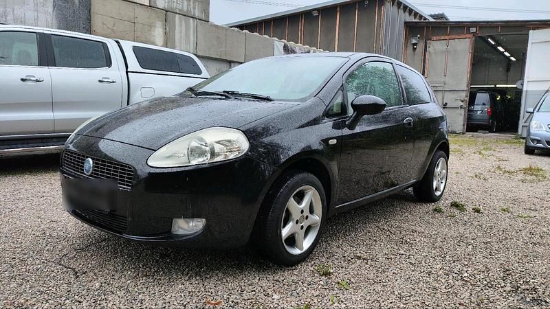 Schwarz Gebraucht 2006 Fiat Punto Kleinwagen | 1.650 € (Fairer Preis) - Bild 1/4