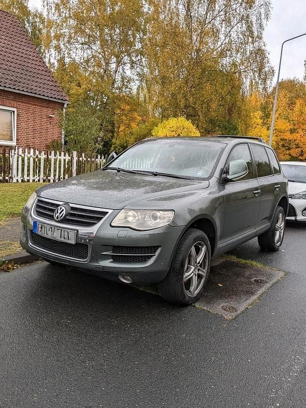 Grün Gebraucht 2008 VW Touareg SUV | 3.499 € - Bild 1/4