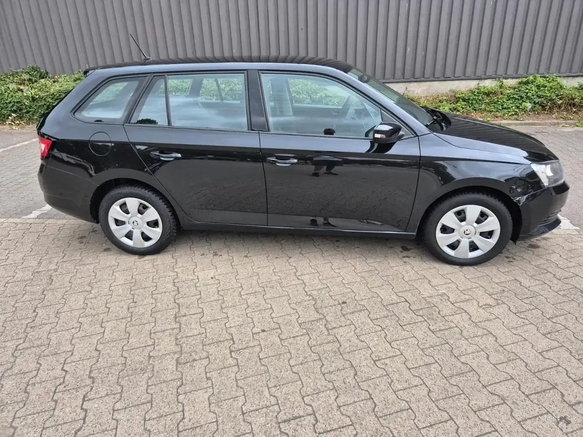 Gebraucht Skoda Fabia 90 PS (66 kW) 2015 Schwarz Kombi