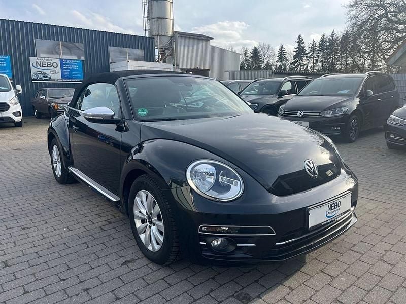 Gebraucht VW Beetle Cabriolet Design 105 PS (77 kW) 2018 Schwarz Cabrio