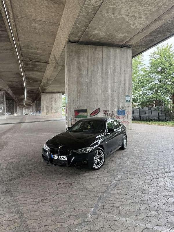 Gebraucht BMW 320 M Sport 184 PS (135 kW) 2013 Schwarz Limousine