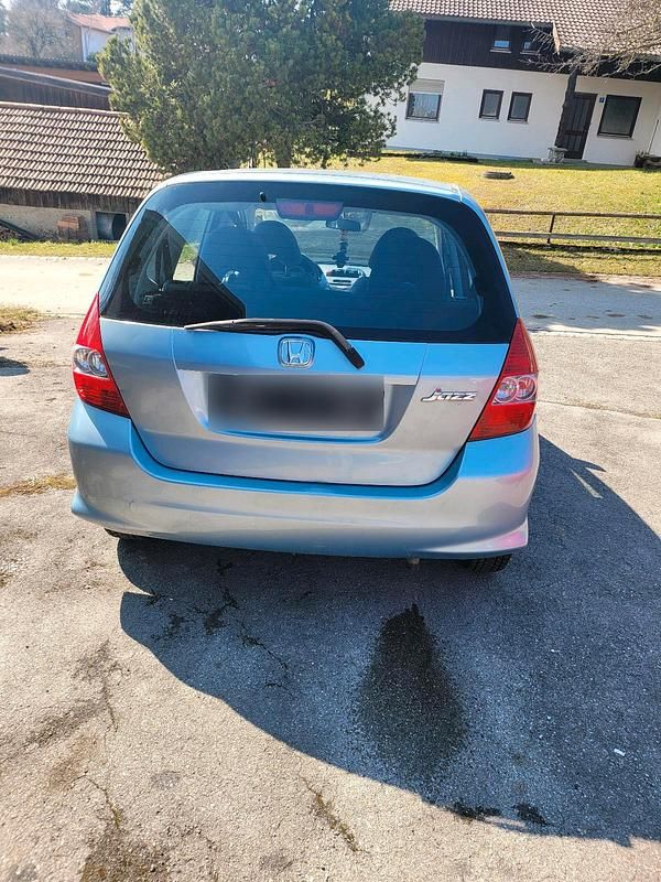 Gebraucht Honda Jazz 77 PS (56 kW) 2005 Blau Kleinwagen