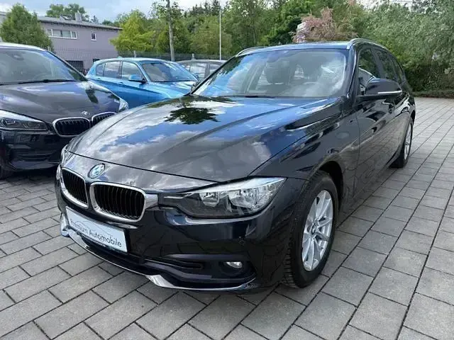 Gebraucht BMW 320 Advantage 190 PS (139 kW) 2015 Schwarz Limousine