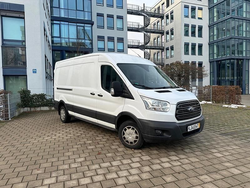 Gebraucht Ford Transit Trend 131 PS (96 kW) 2018 Weiß Van / Kleinbus
