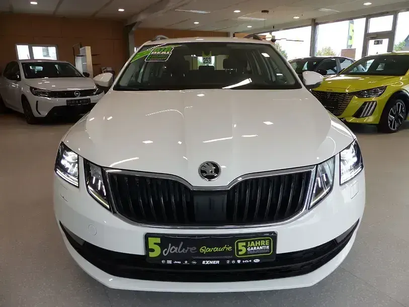 Gebraucht Skoda Octavia Tour 150 PS (110 kW) 2020 Andere Kombi