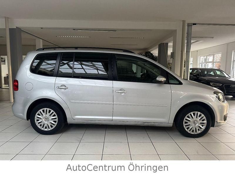 Gebraucht VW Touran Comfortline 105 PS (77 kW) 2011 Silber Van / Kleinbus
