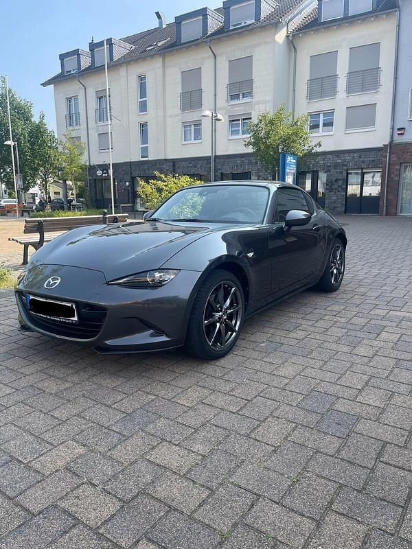Grau Gebraucht 2019 Mazda MX5 Sports-Line Cabrio | 24.900 € (Fairer Preis) - Bild 1/4