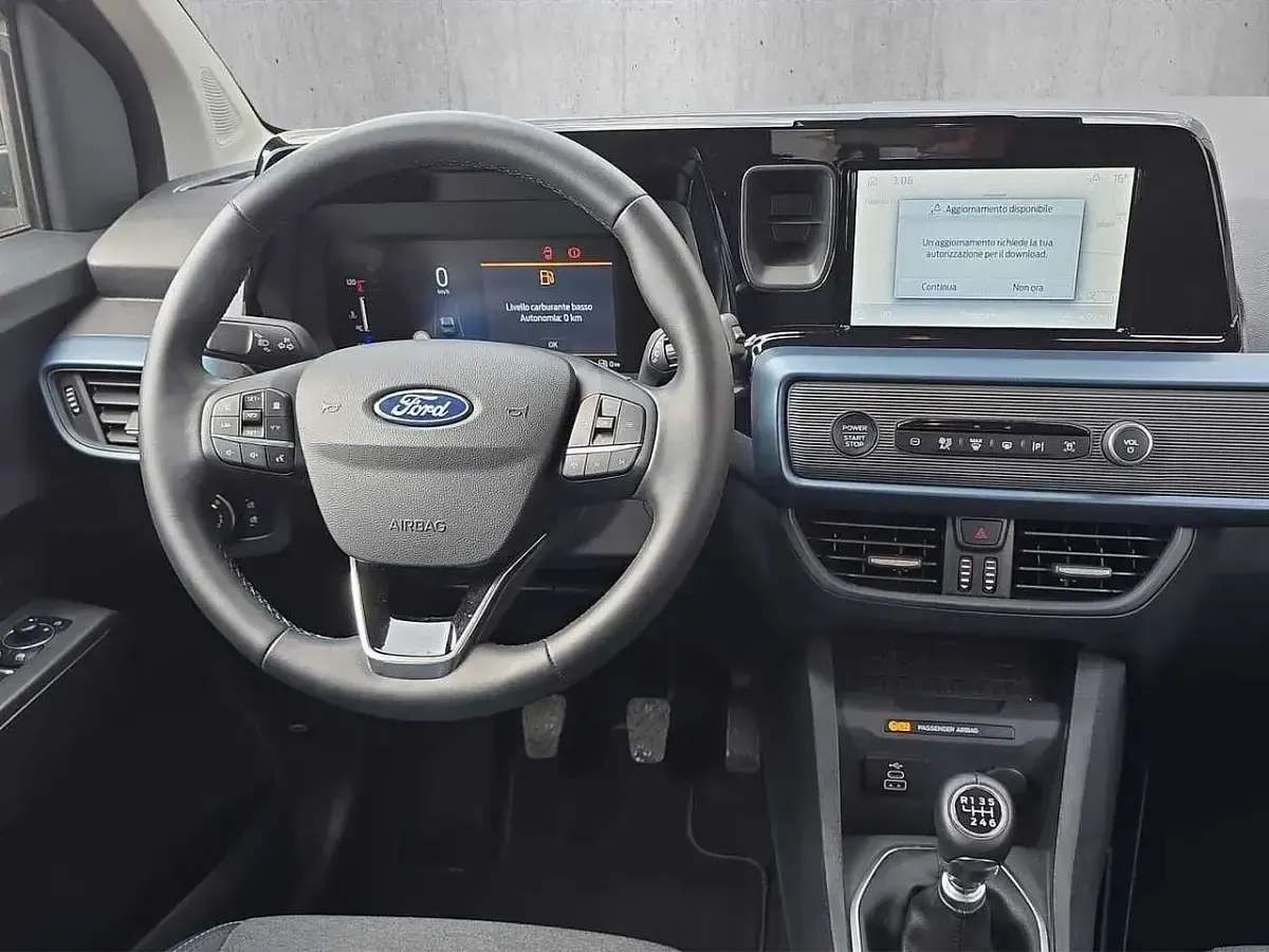 Gebraucht Ford Tourneo Courier Active 125 PS (91 kW) 2025 Schwarz Van / Kleinbus