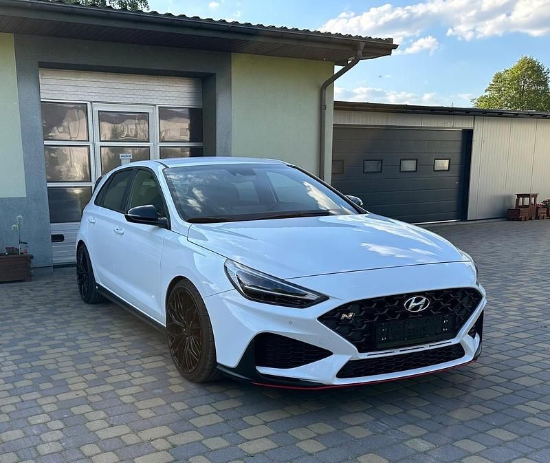 Weiß Gebraucht 2023 Hyundai i30 Kleinwagen | 28.000 € (Superpreis) - Bild 1/4