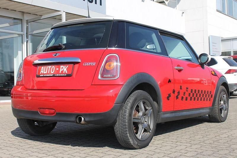 Gebraucht Mini Cooper 120 PS (88 kW) 2009 Rot Kleinwagen