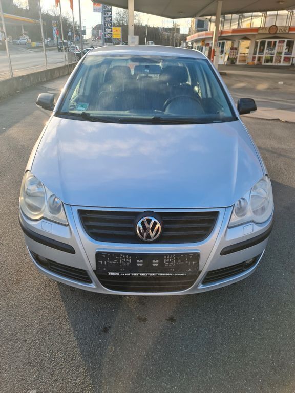 Grau Gebraucht 2007 VW Polo Edition Limousine | 3.200 € (Fairer Preis) - Bild 1/4