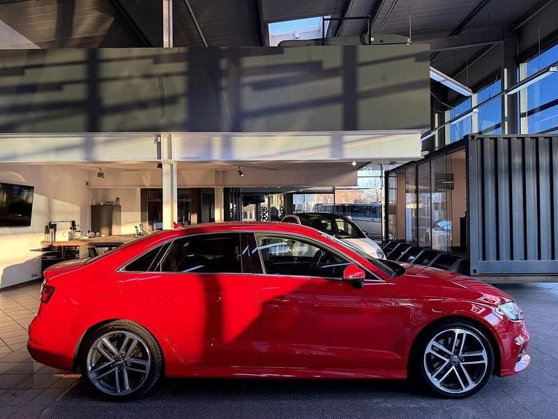 Gebraucht Audi A3 S-Line 184 PS (135 kW) 2017 Tangorot metallic Limousine