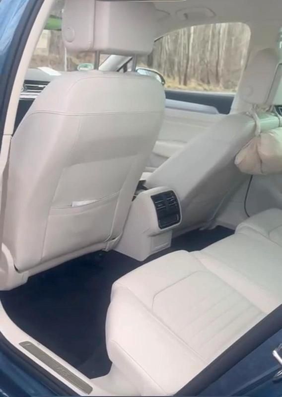 Gebraucht VW Passat Alltrack 240 PS (176 kW) 2018 Blau Kombi