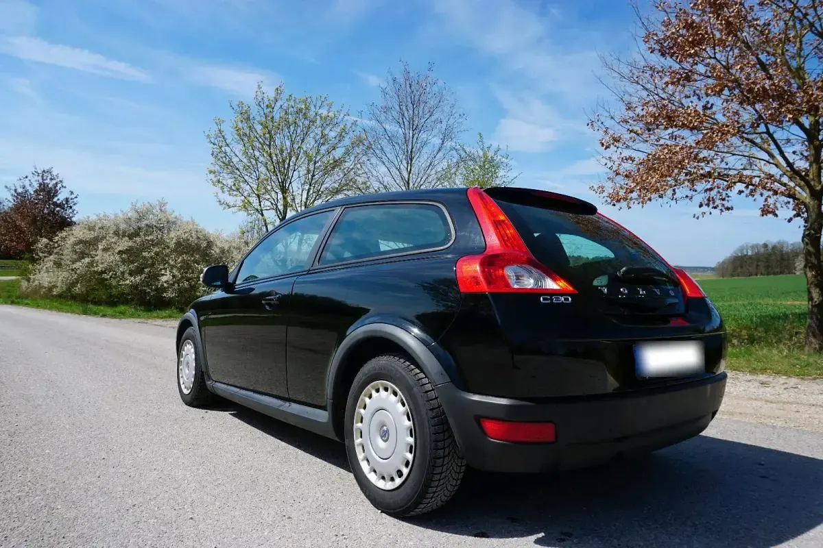 Gebraucht Volvo C30 125 PS (91 kW) 2010 Schwarz Kleinwagen