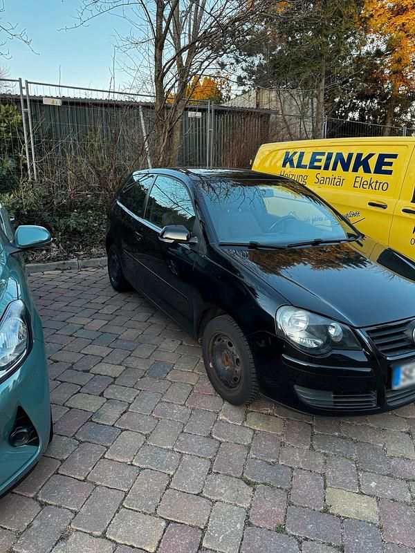 Gebraucht VW Polo 60 PS (44 kW) 2009 Schwarz Kleinwagen