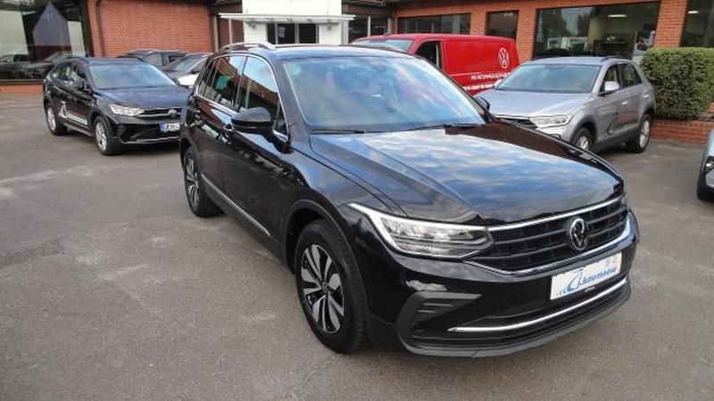 Gebraucht VW Tiguan Move 150 PS (110 kW) 2024 SUV