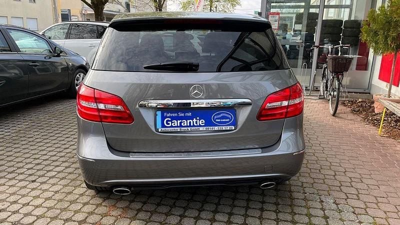 Second-hand Mercedes B200 156 CP (114 kW) 2012 Gri Monovolum