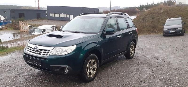 Grün Gebraucht 2012 Subaru Forester SUV | 5.500 € (Guter Preis) - Bild 1/4