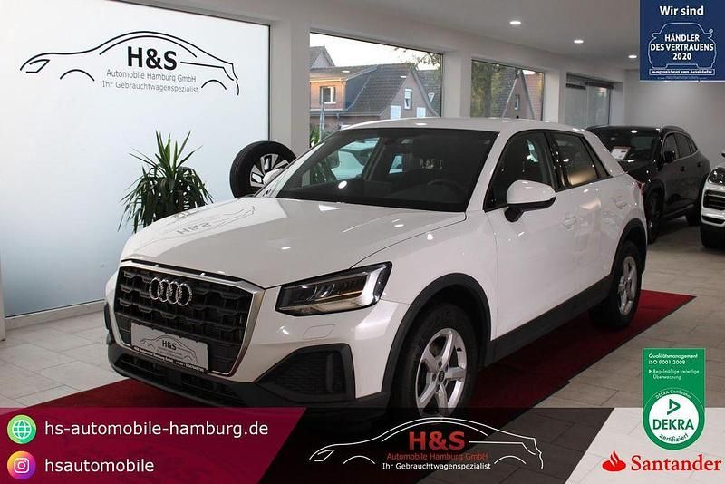 Gletscherweiß Gebraucht 2023 Audi Q2 Sport SUV | 23.500 € (Guter Preis) - Bild 1/4