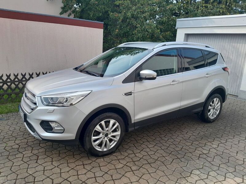 Silber Gebraucht 2019 Ford Kuga Cool & Connect SUV | 19.100 € (Etwas zu teuer) - Bild 1/4