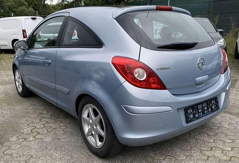 Gebraucht Opel Corsa Edition 90 PS (66 kW) 2007 Other Limousine