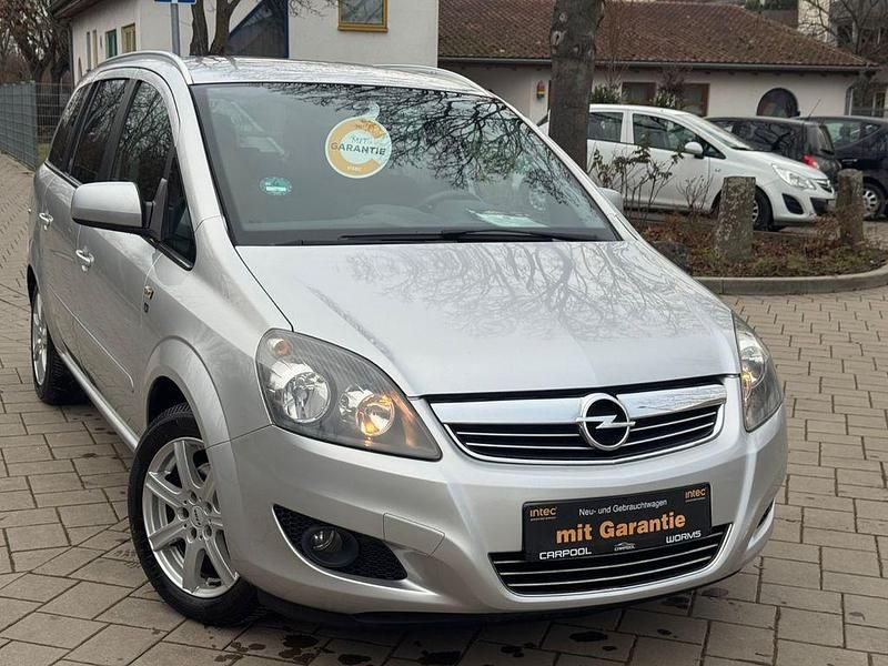 Silber Gebraucht 2010 Opel Zafira Edition Van / Kleinbus | 7.490 € - Bild 1/4