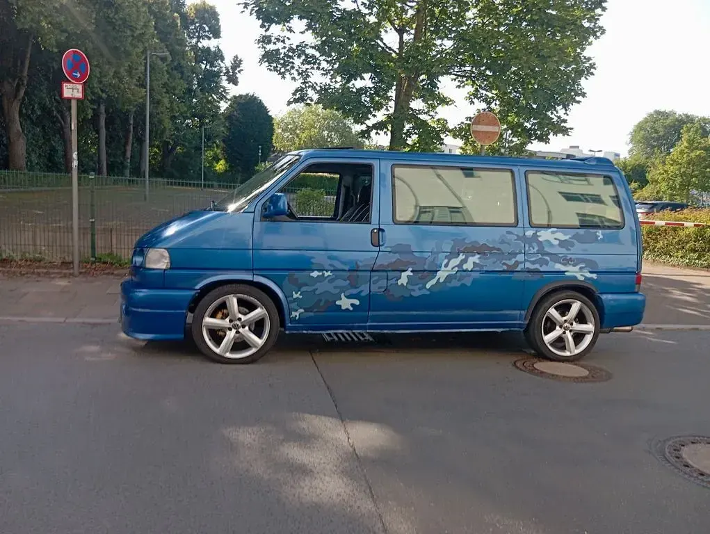 Gebraucht VW T4 151 PS (111 kW) 1999 Blau Van