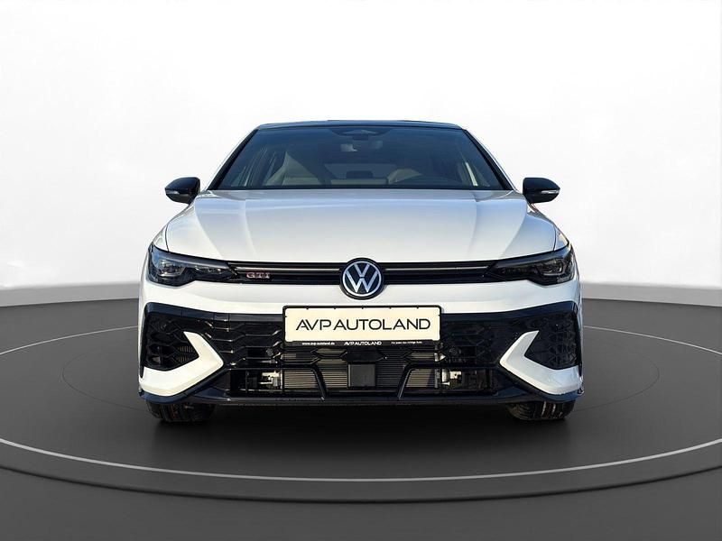 Gebraucht VW Golf VIII GTI 300 PS (220 kW) 2026 Pure white Limousine