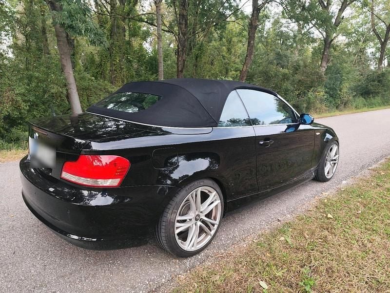 Gebraucht BMW 125 Cabriolet 218 PS (160 kW) 2008 Schwarz Cabrio