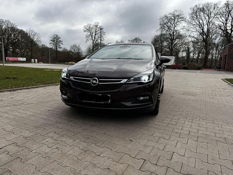 Gebraucht Opel Astra Dynamic 136 PS (100 kW) 2017 Braun Kombi