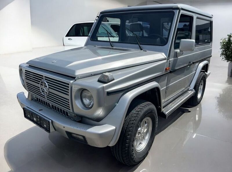 Silber Gebraucht 1988 Mercedes G300 SUV | 19.999 € - Bild 1/4