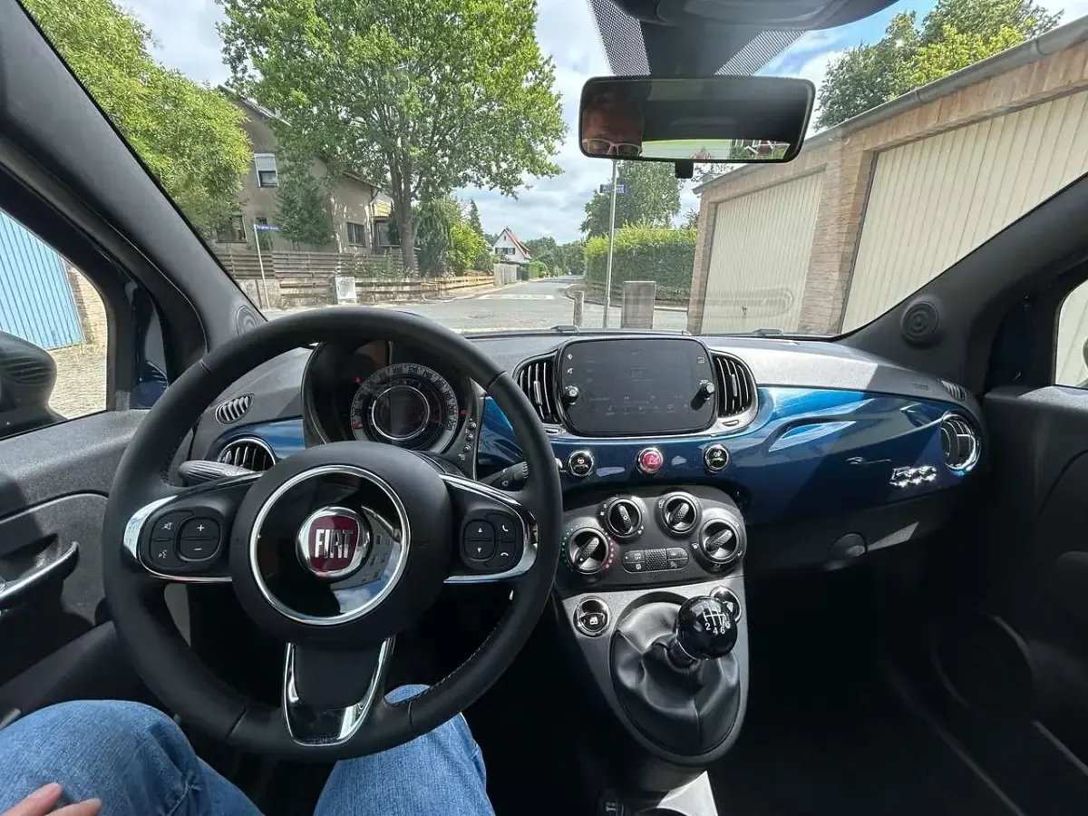 Gebraucht Fiat 500 Dolcevita 69 PS (50 kW) 2024 Blau Limousine