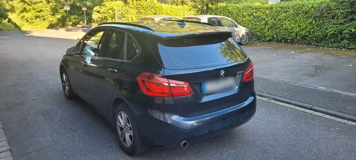 Gebraucht BMW 218 Active Tourer 150 PS (110 kW) 2016 Schwarz Van / Kleinbus