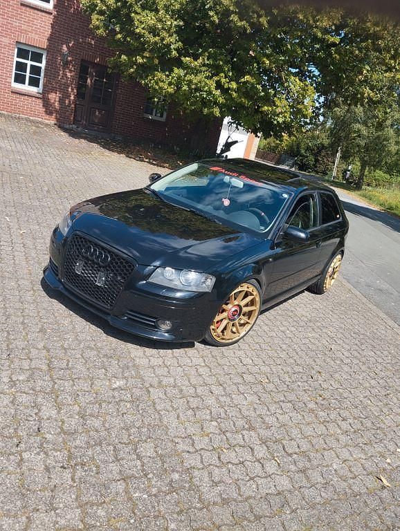 Schwarz Gebraucht 2006 Audi A3 Ambition Limousine | 6.600 € (Etwas zu teuer) - Bild 1/4