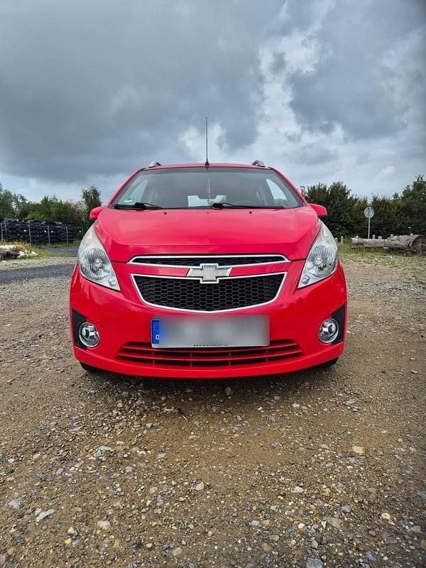 Rot Gebraucht 2010 Chevrolet Spark LS Kleinwagen | 1.000 € (Superpreis) - Bild 1/4